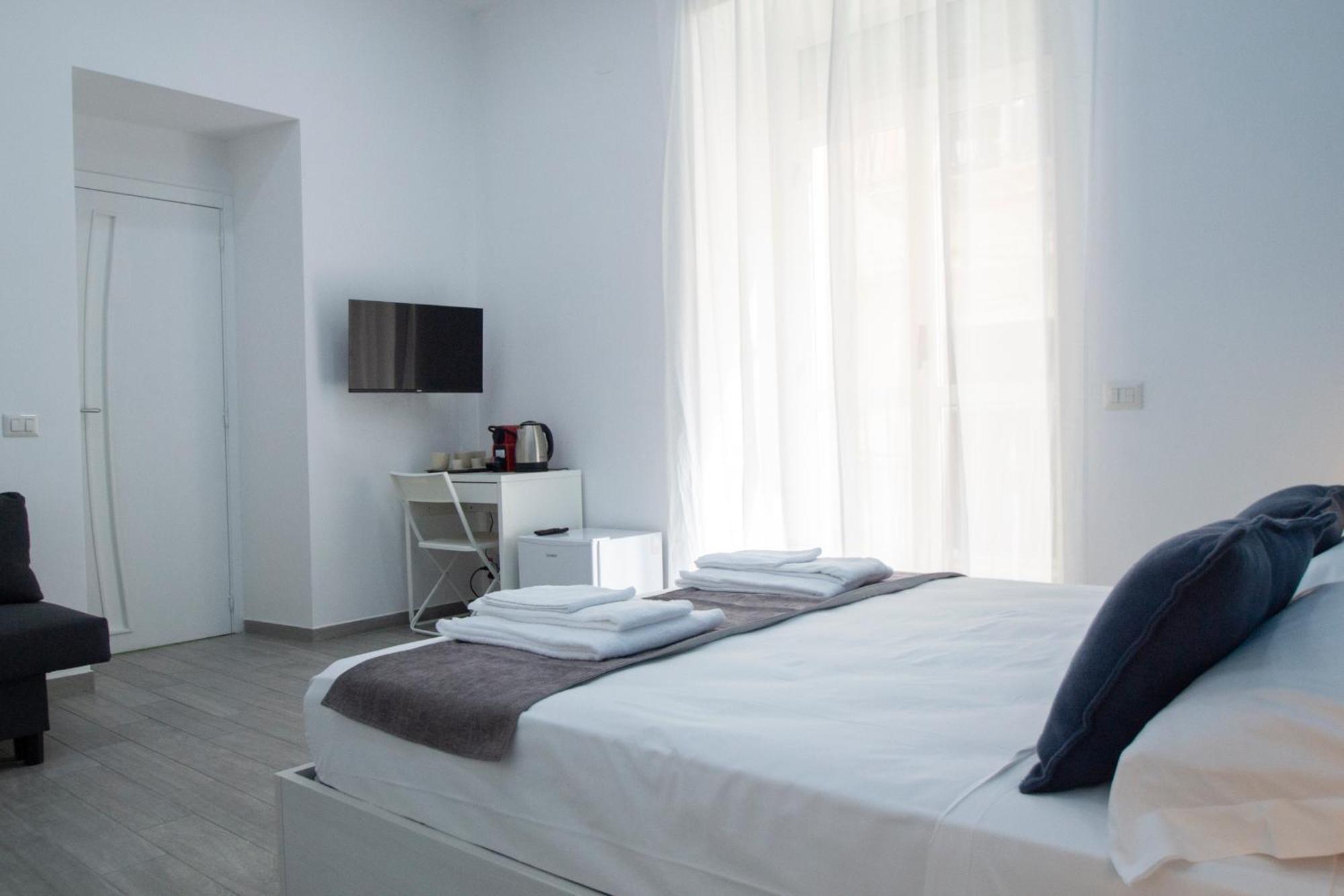 Il Vicoletto A Toledo Hotel Napoli Ngoại thất bức ảnh